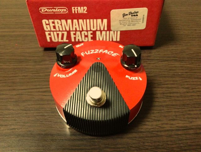 赤の Fuzz Face mini